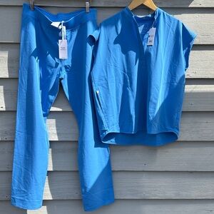 NWT Figs Scrub Set Medium/Medium Tall